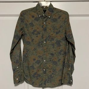 J. Crew green floral XS shirt slim